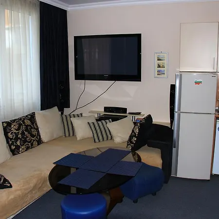 Alexandrov Residence Apartments Νεσέμπαρ