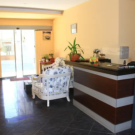 Alexandrov Residence Apartments アパート